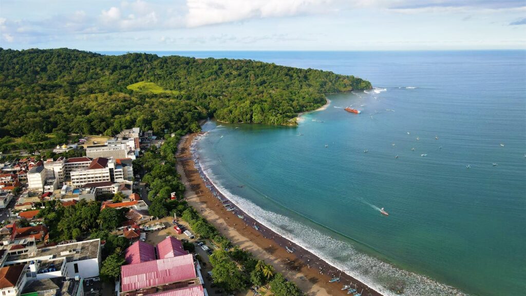 Harga Tiket Masuk ke Pantai Pangandaran Terbaru 2026: Panduan Lengkap untuk Wisatawan